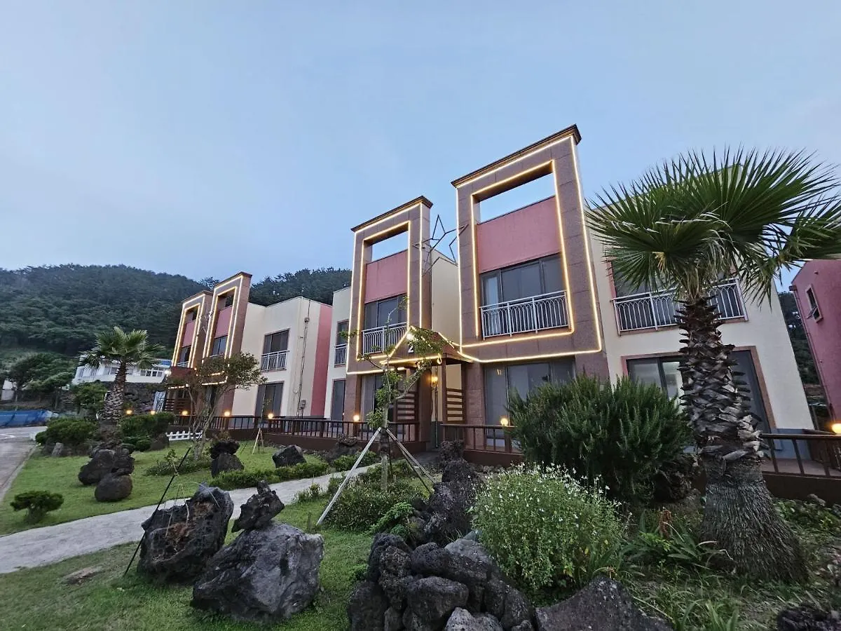 Red Castle Pension Jeju