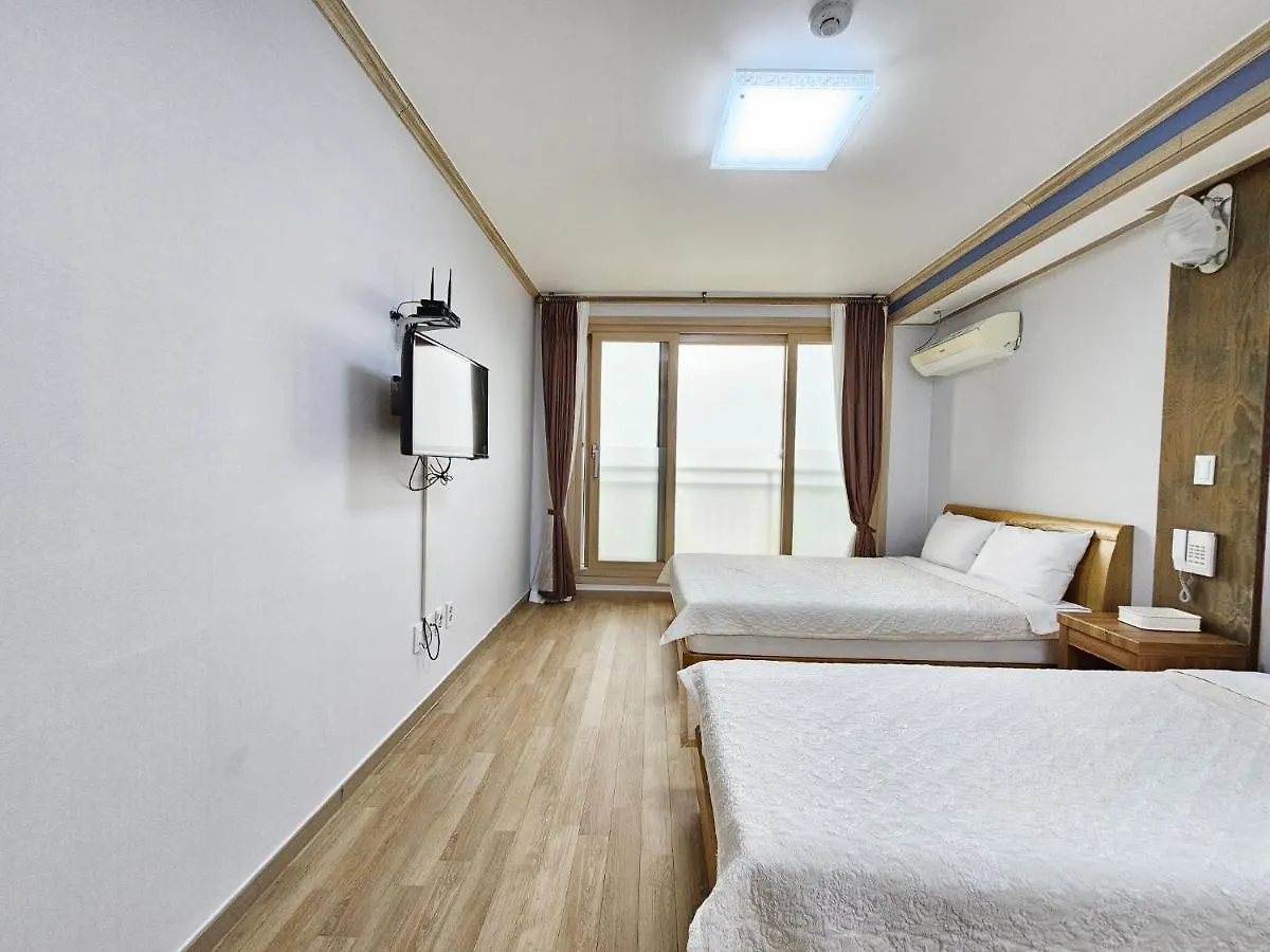 Red Castle Pension Čedžu Venkovský dům